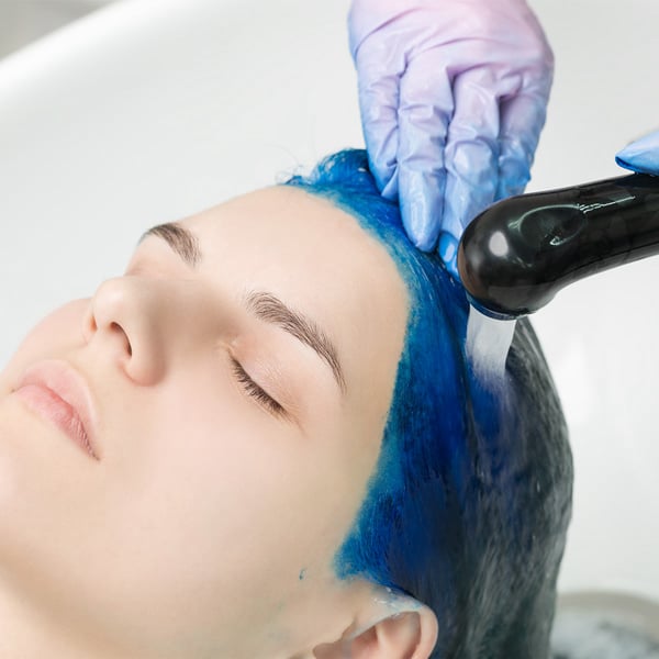 parrucchiere, taglio capelli donna e colore capelli 